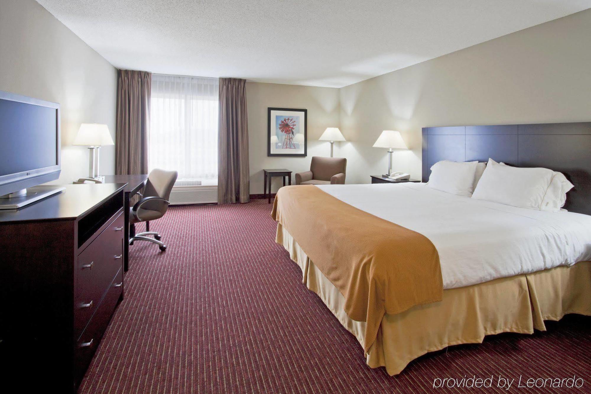 Holiday Inn Express Fort Wayne - East - New Haven By Ihg Rum bild